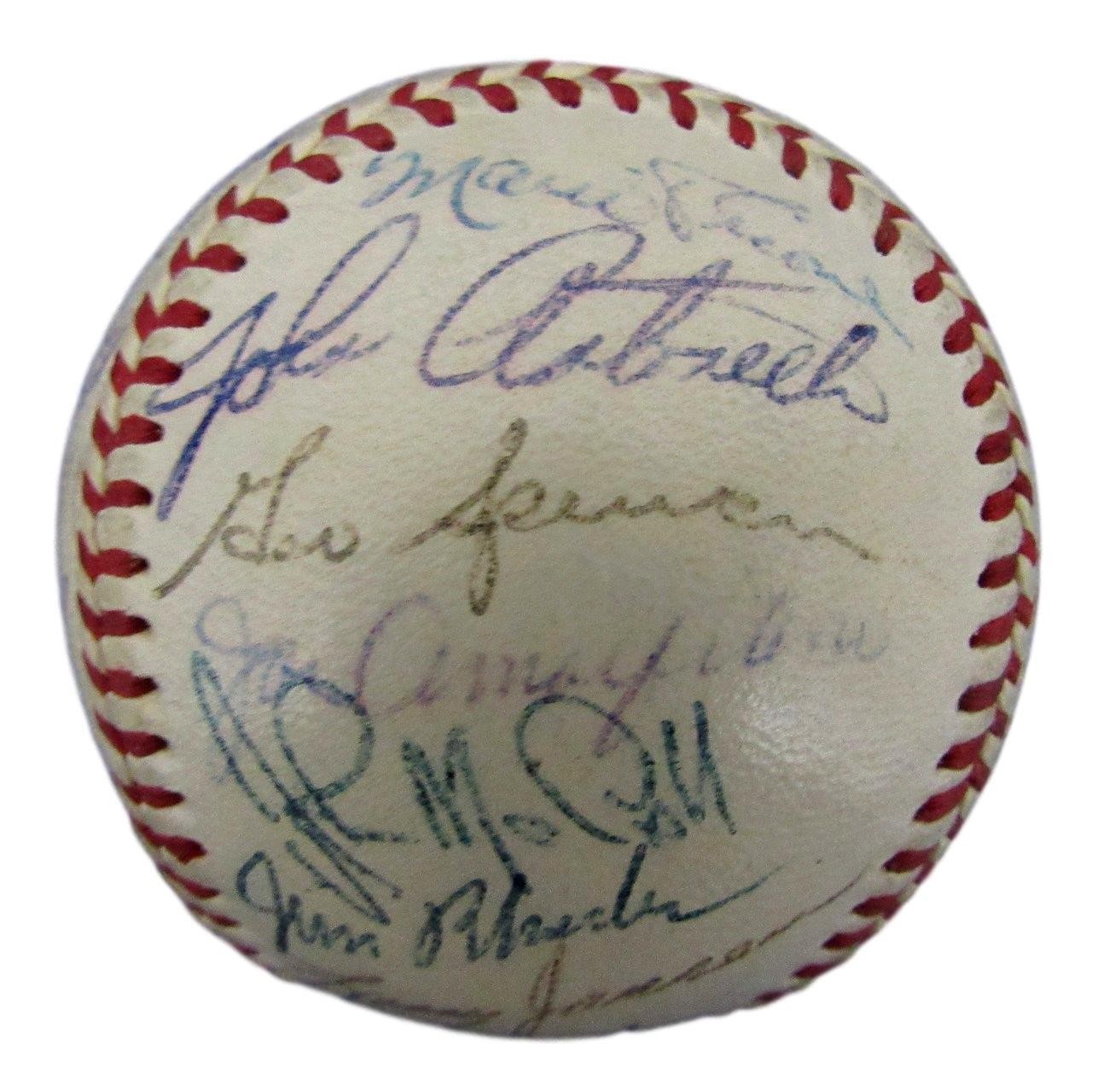 1954 World Series Champs Giants Team 32 Signed/ W. Mays Onl Baseball Jsa 149565