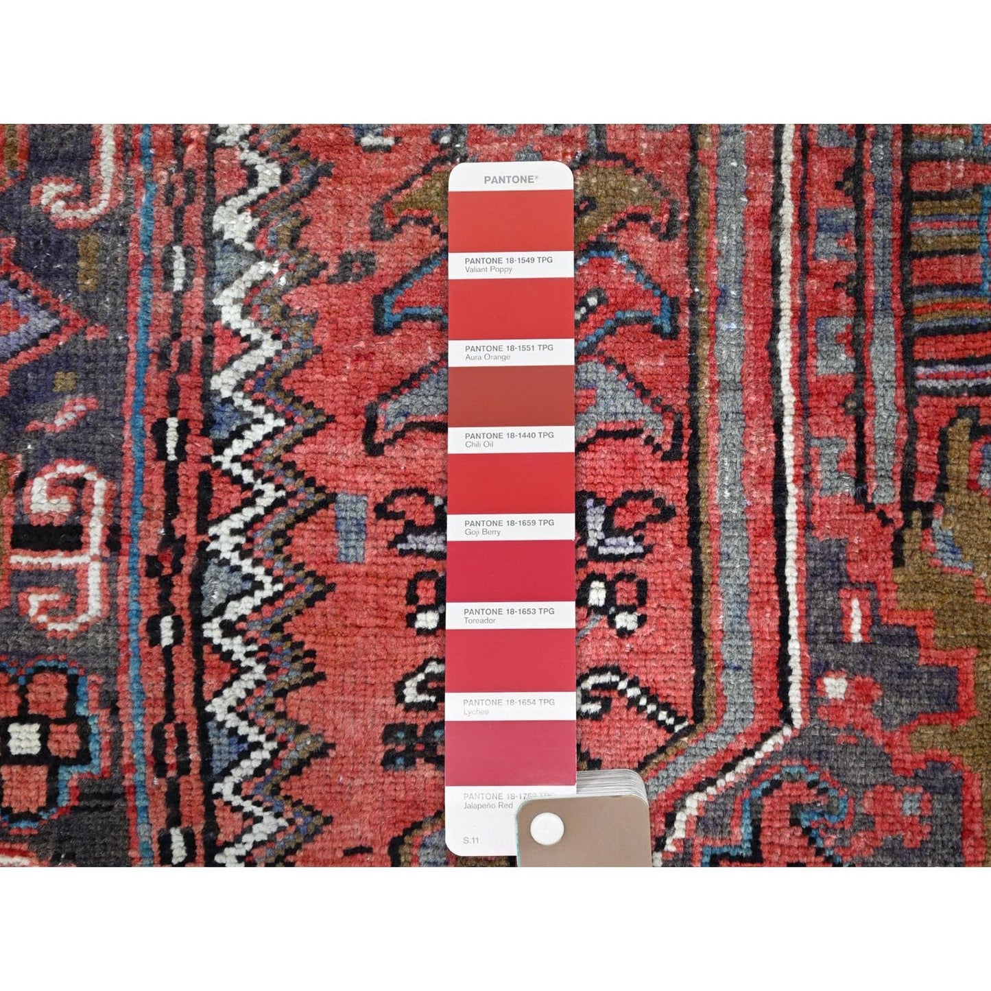 7'10"X11'4" Red Hand Knotted Cleaned Evenly Worn Vintage Oriental Rug