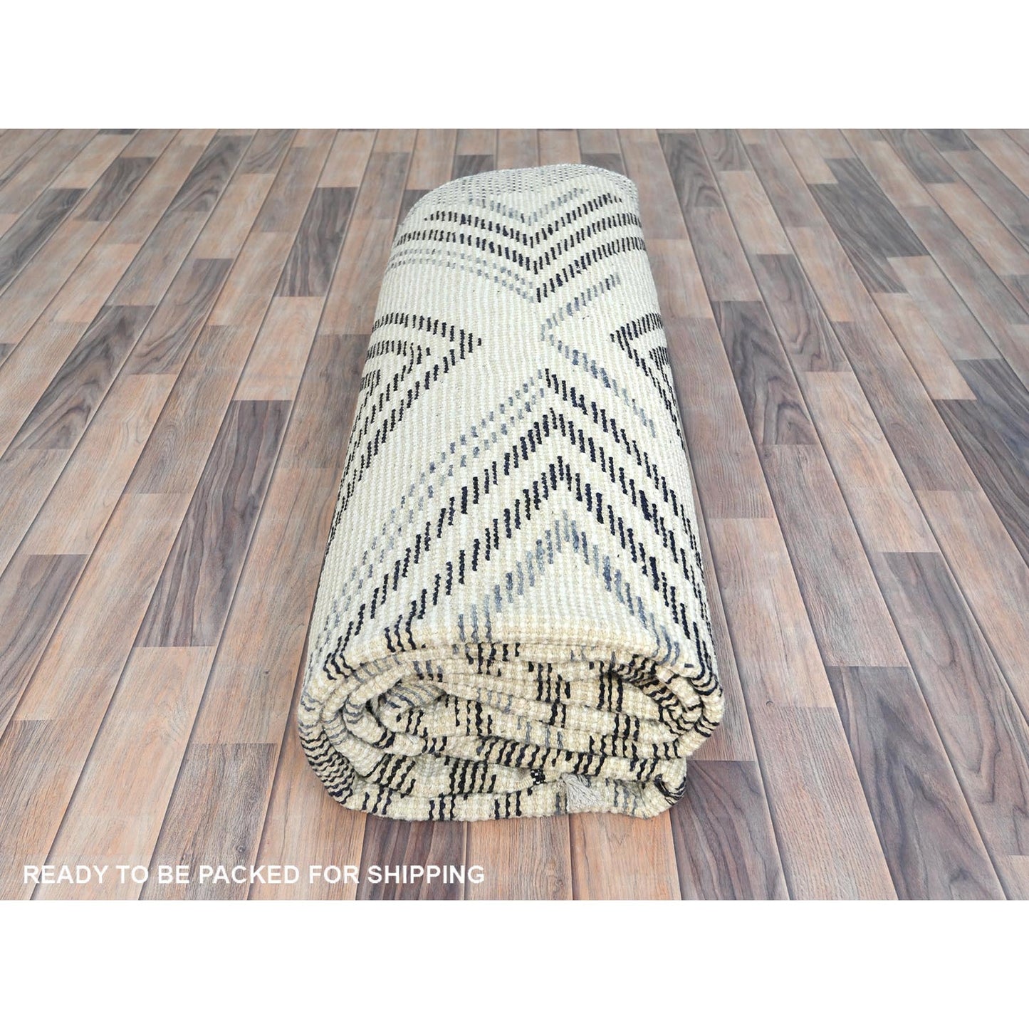 8'X10'10" Ivory Moroccan Berber Wool Hand Knotted Rug