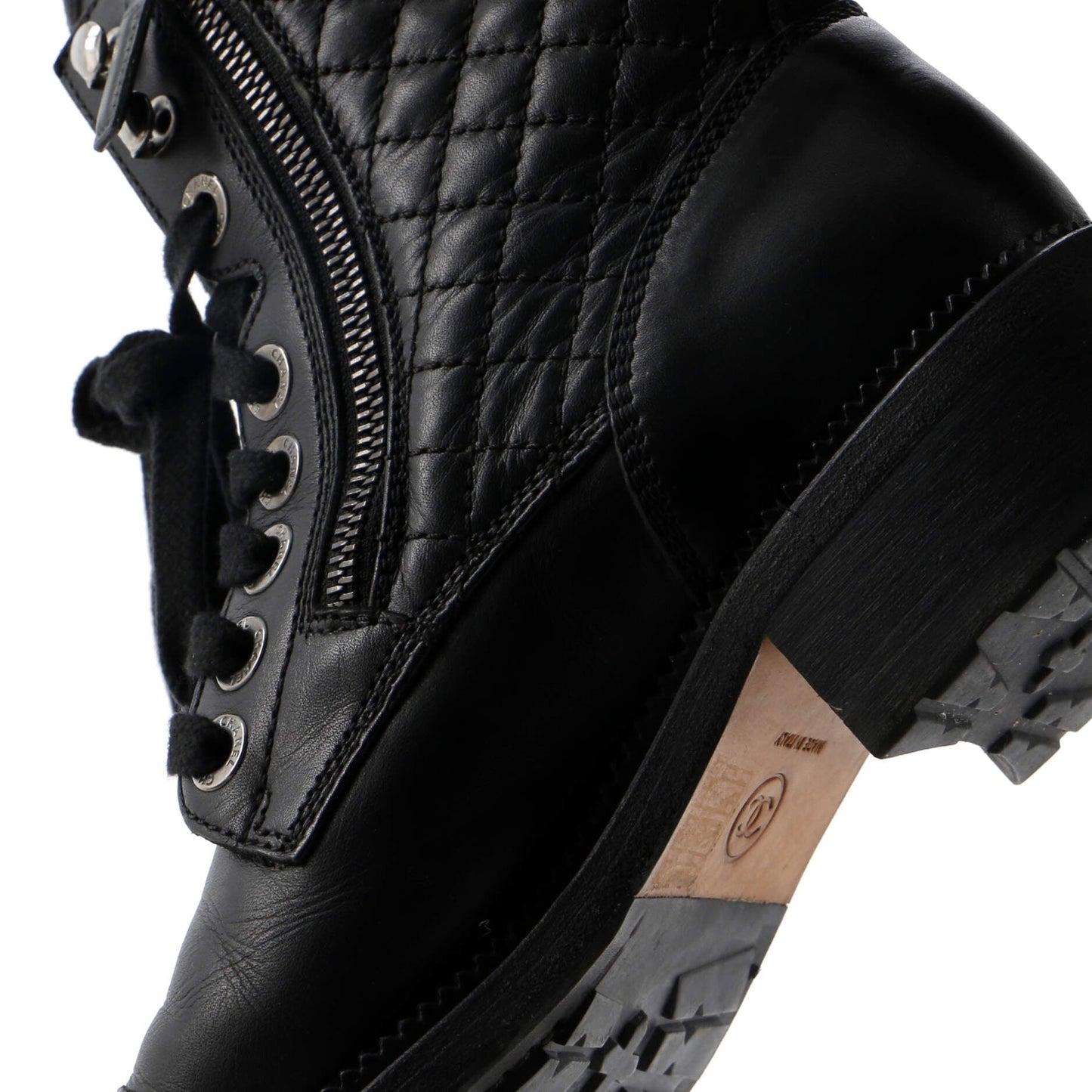 Chanel Women'S Cc Zip Up Combat Boots Quilted Leather