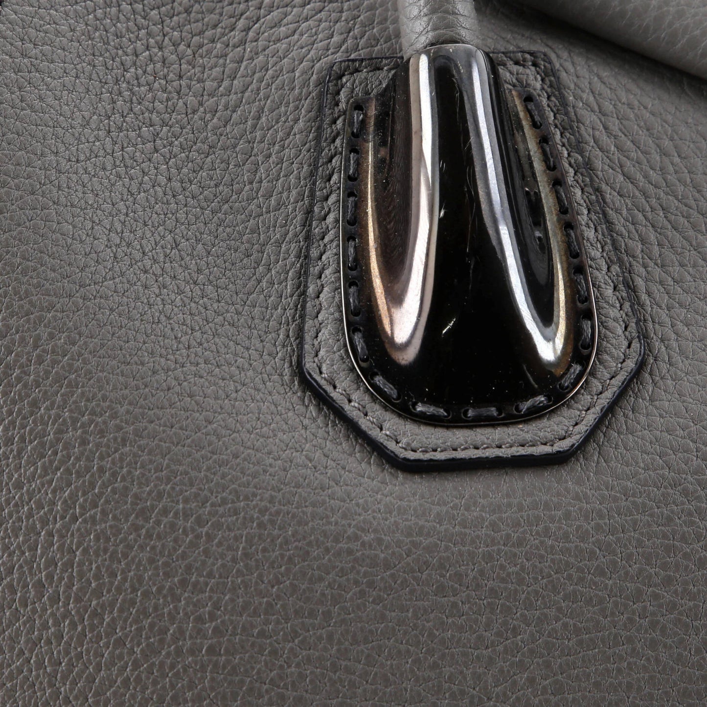 Givenchy Antigona Bag Leather And Kenya Metal Medium