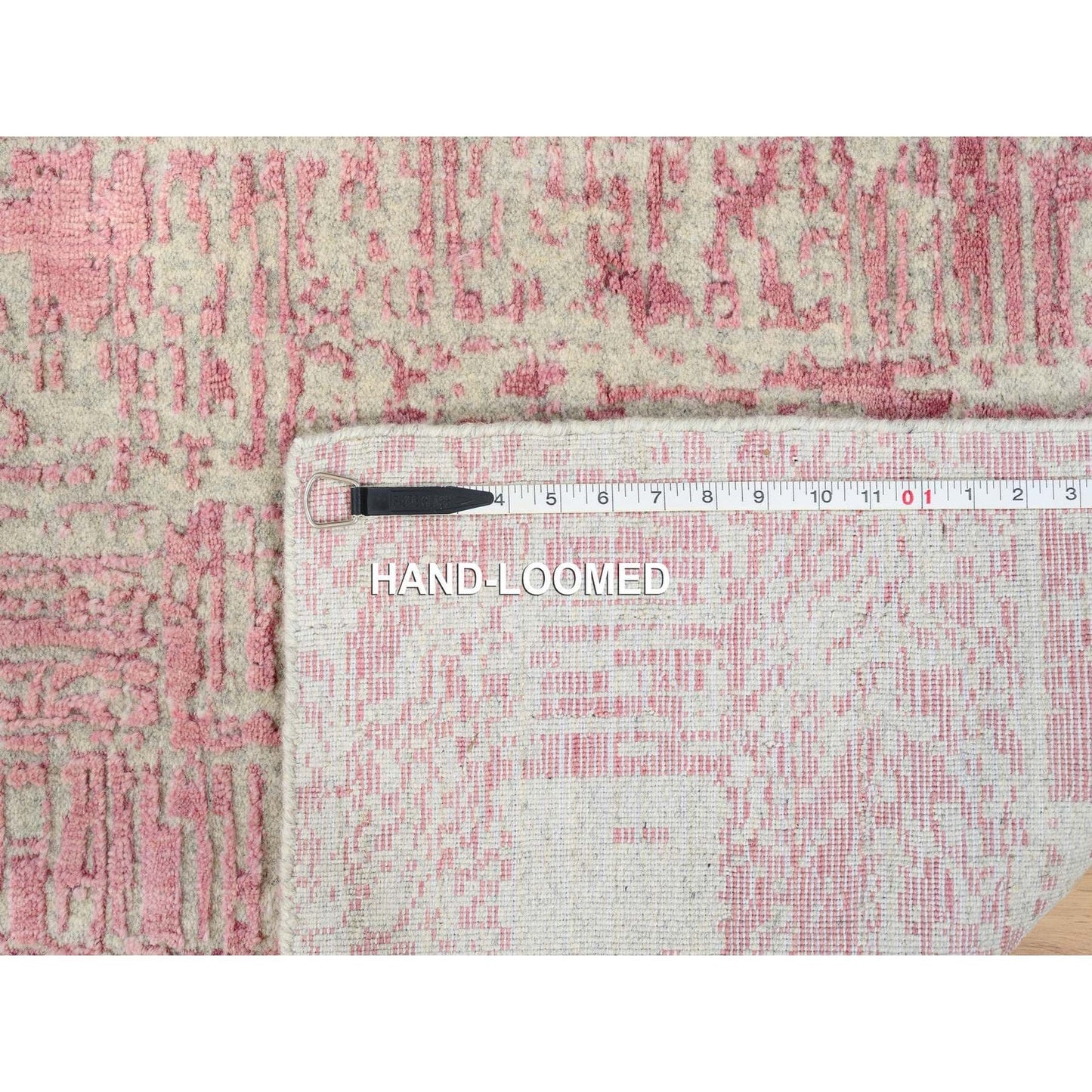 2'6"X8' Rose Pink Wool And Art Silk Jacquard Hand Loomed Runner Rug