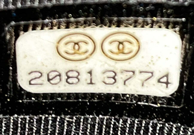 Chanel Double Stitch L-Yen Wallet Quilted Lambskin