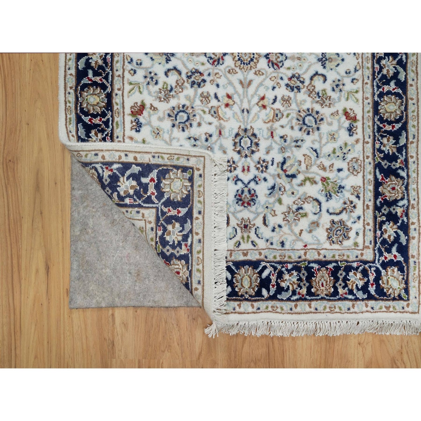 2'8"X14' White Nain Flower Design Wool And Silk Hand Knotted Runner Rug