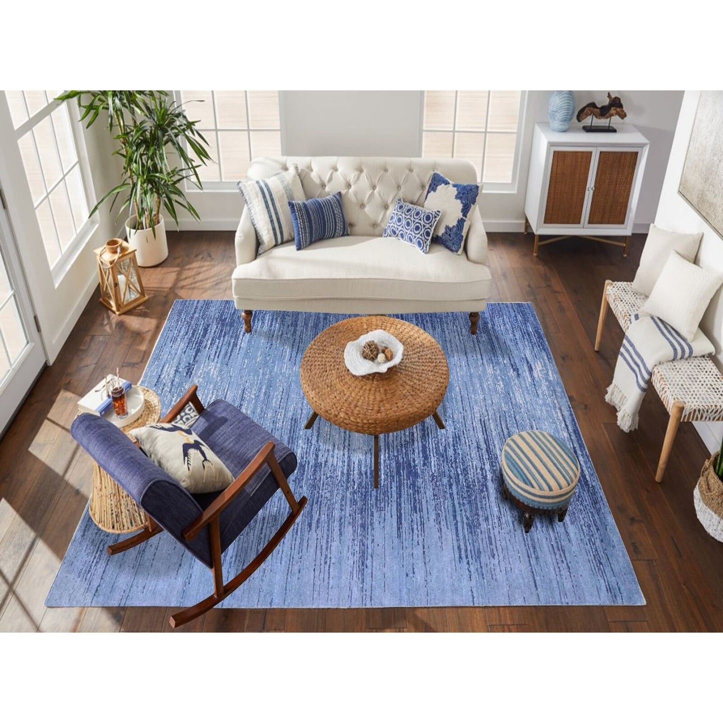 8'1"X8'1" Pure Wool Ombre Design Blue Oceanic Hand Knotted Square Rug