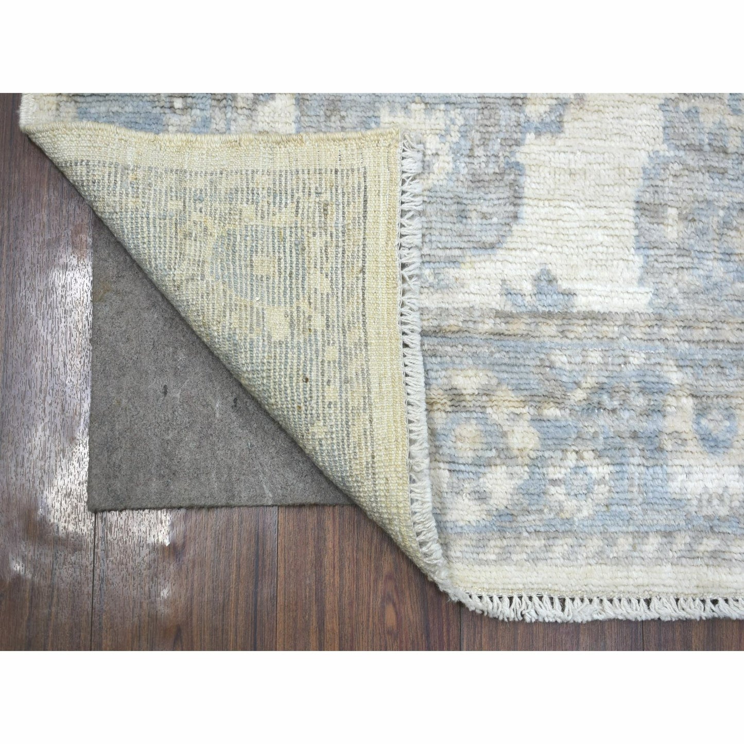 4'1"X6'1" Ivory Angora Oushak Soft Leaf Design Hand Knotted Wool Rug