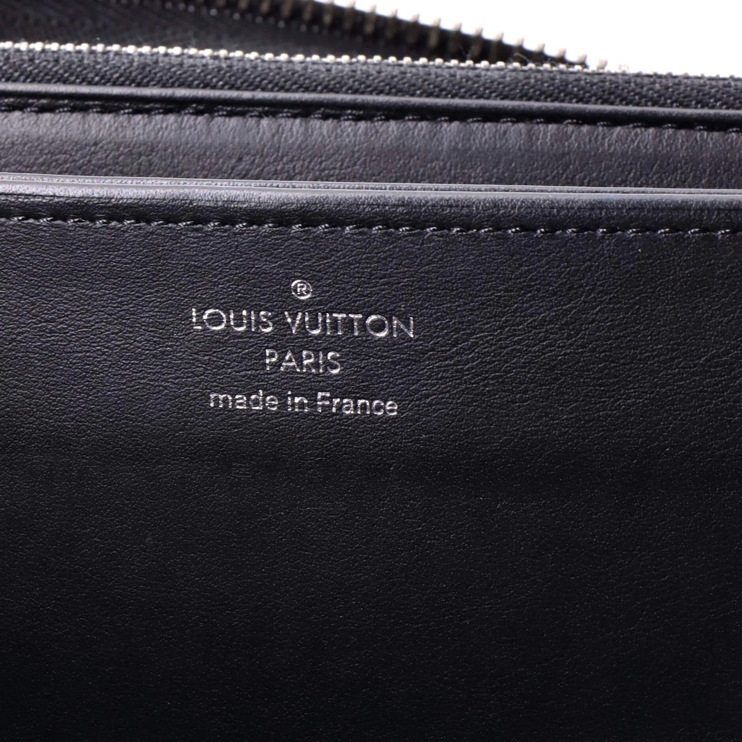 Louis Vuitton Zippy Wallet Mahina Leather