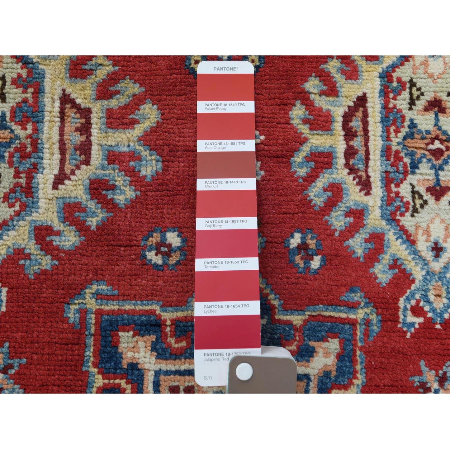 4'X5'9" Red Caucasian Design Special Kazak Hand Knotted Natural Wool Rug