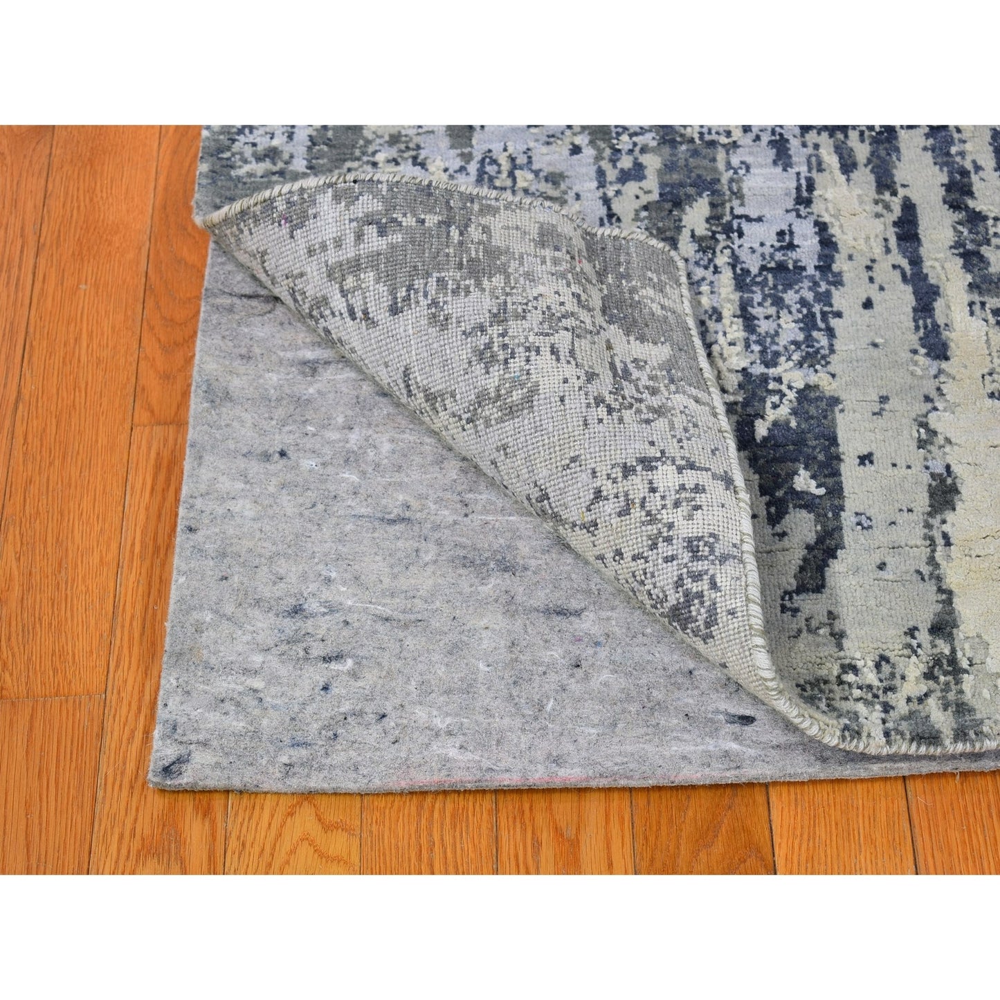 8'2"X10'2" Abstract Design Wool And Pure Silk Hand Knotted Oriental Rug