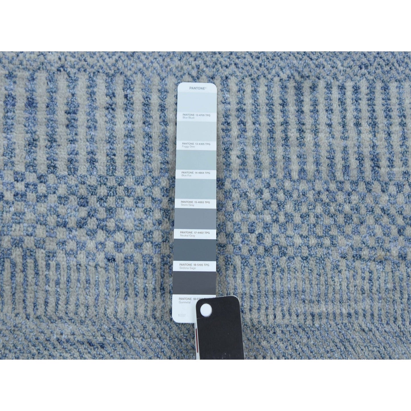 2'6"X12' Gray, Modern Grass Design, Wool And Silk Hand Knotted Runner Rug