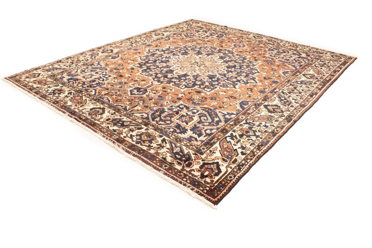 Handmade Vintage Floral Wool Oriental Rug Living