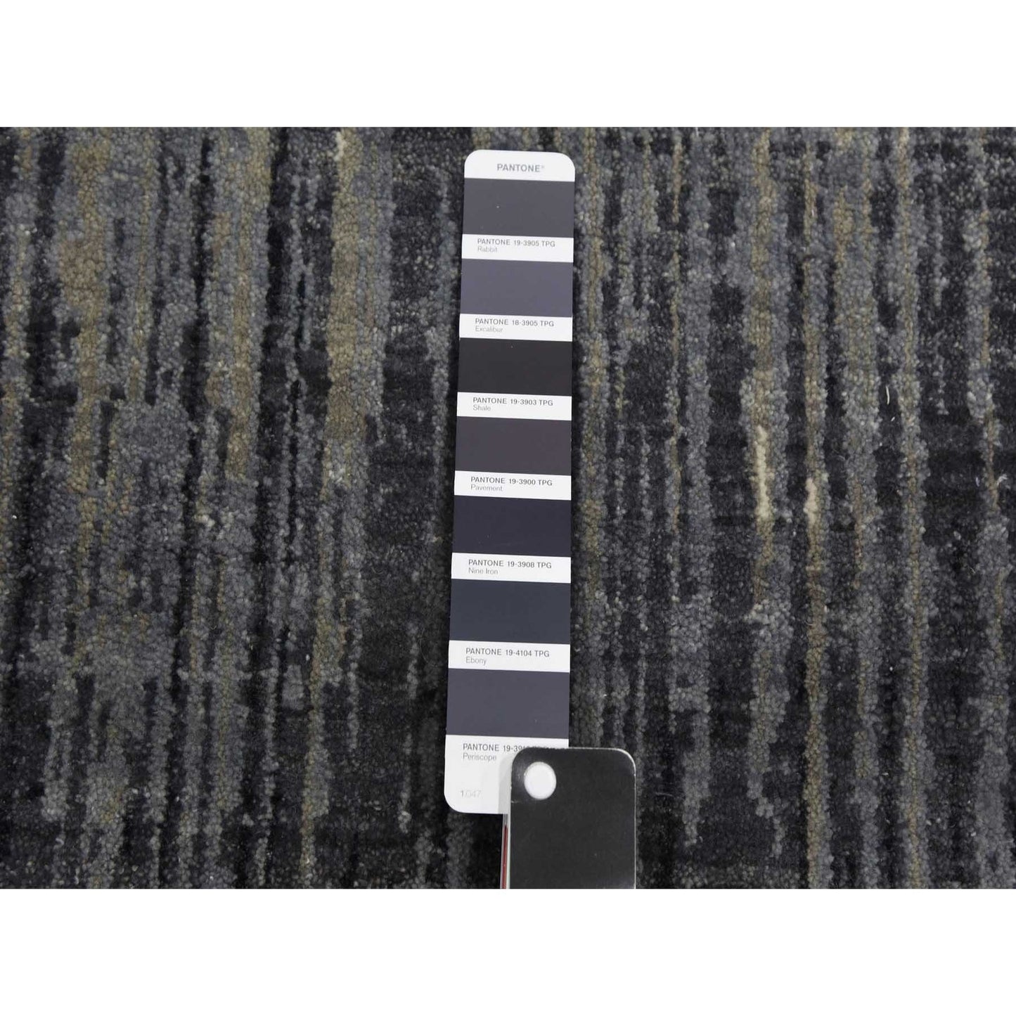 2'6"X8' Gray And Black Wool Hand Knotted Modern Ombre Design Runner Rug
