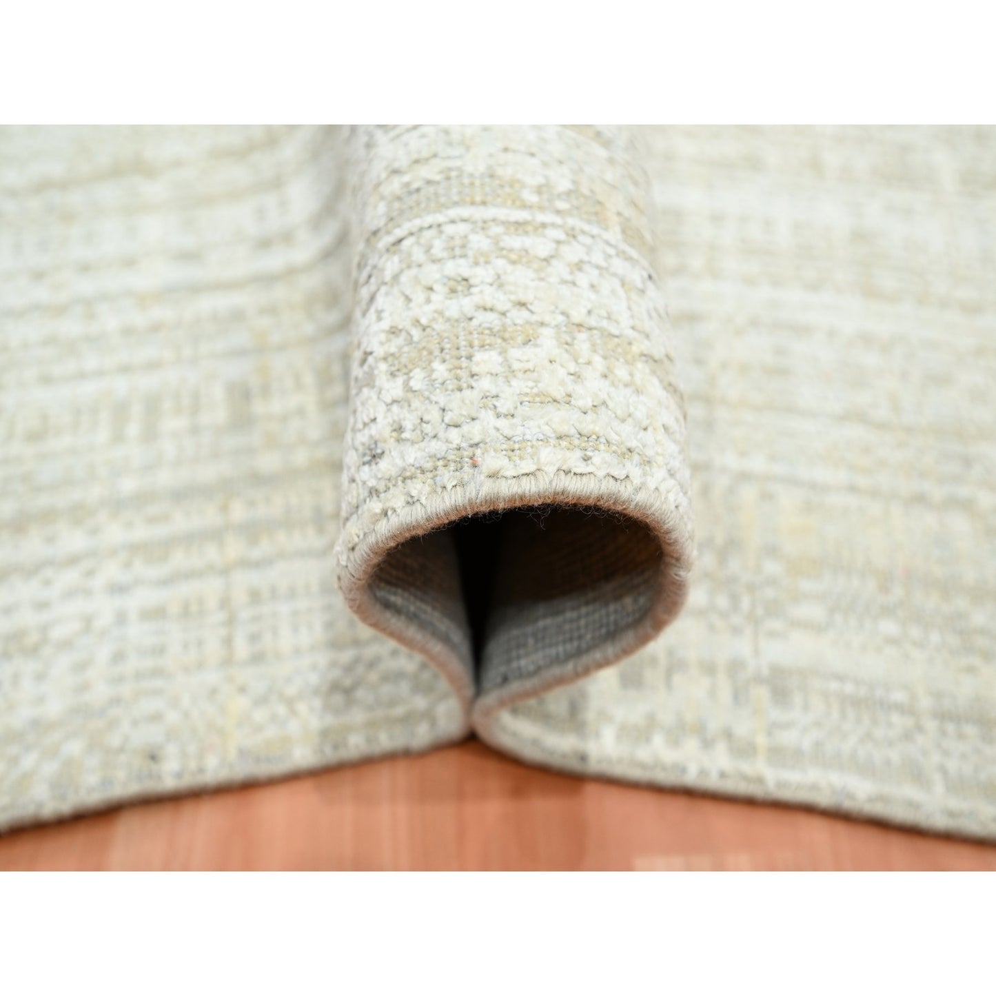 9'X12'4" Ivory Gradation Design Textured Wool & Silk Hand Knotted Rug