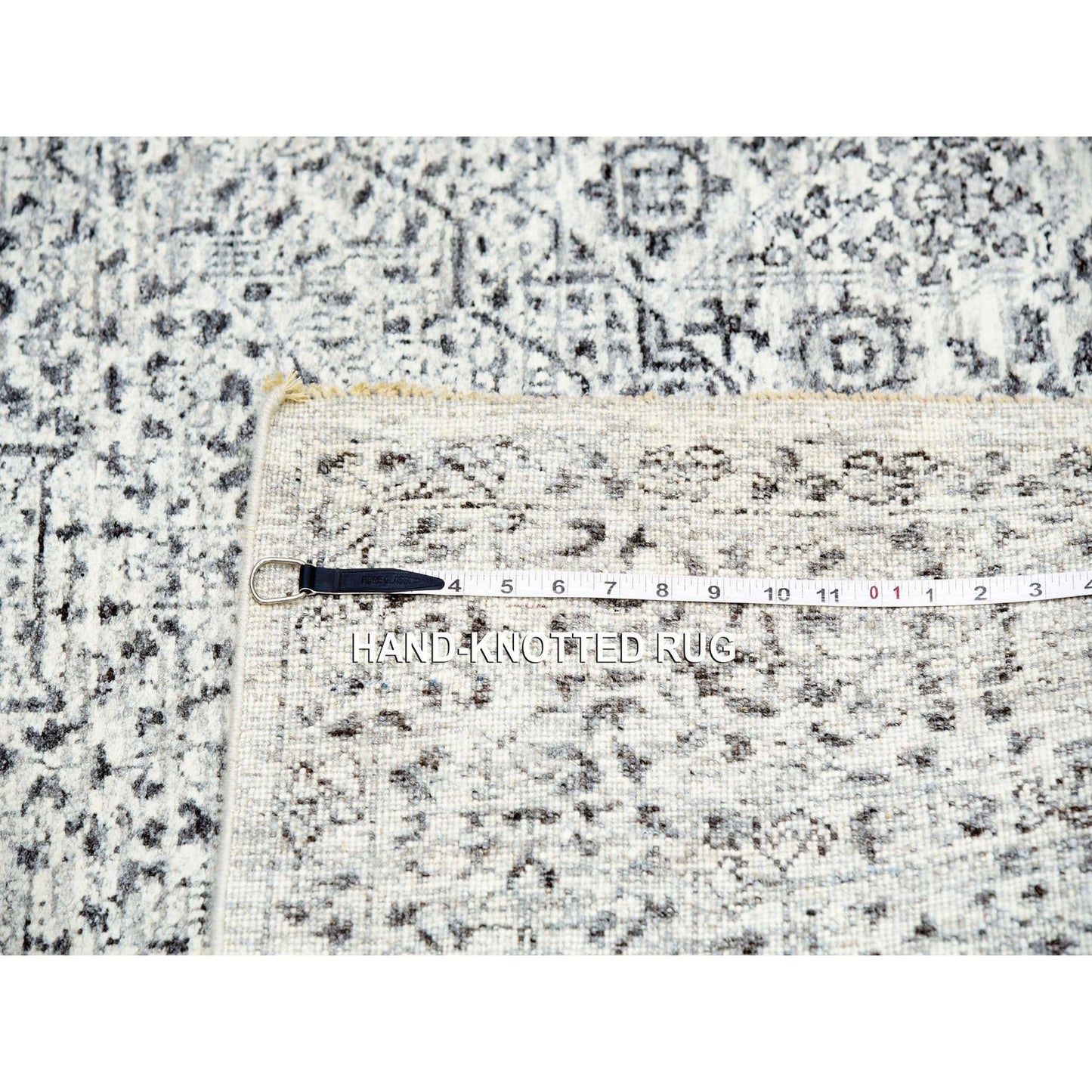 5'X7'1" White Mamluk Dynasty Design Undyed Wool Hand Knotted Oriental Rug