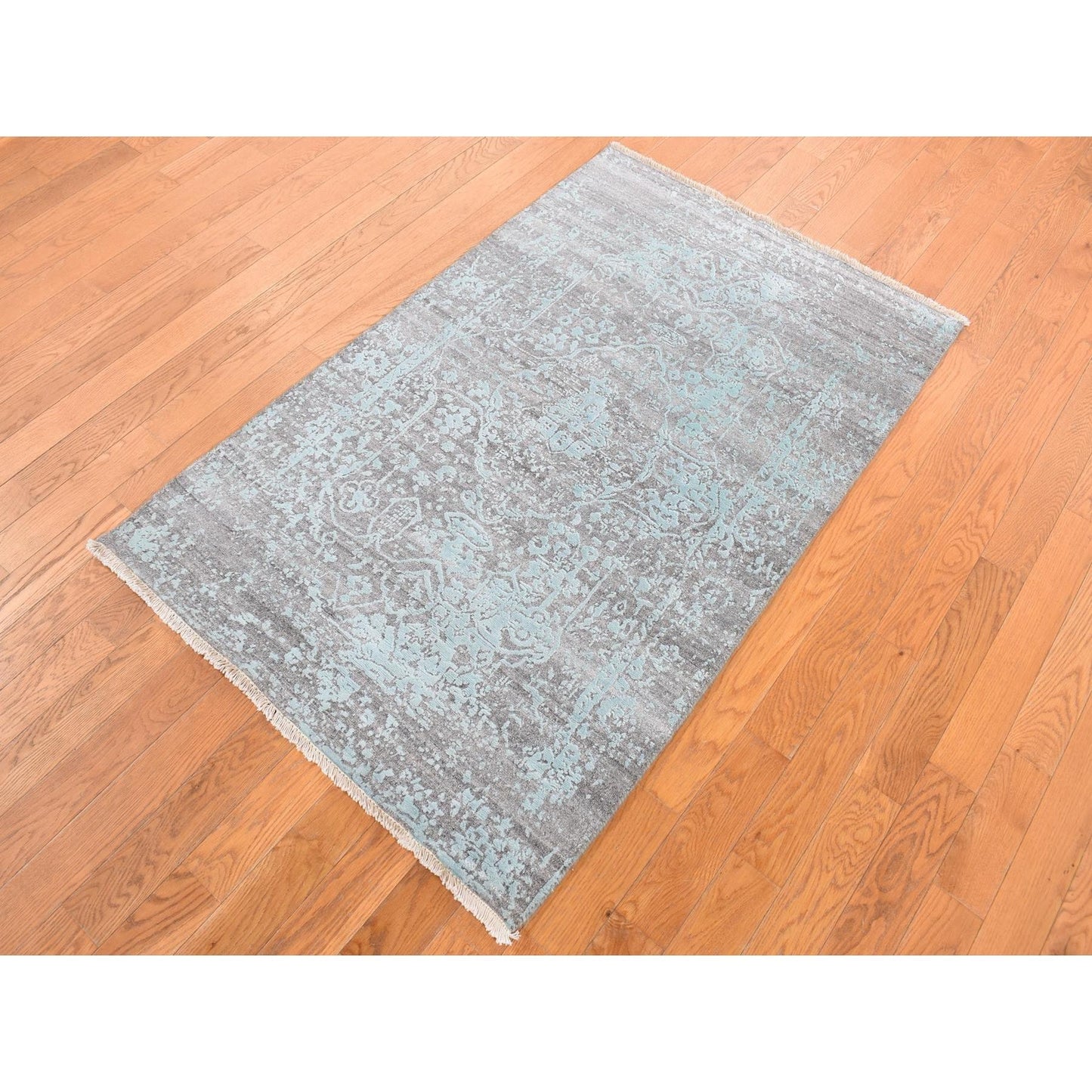 3'X4'10" Green Broken Zoroastrian Design Wool And Silk Hand Knotted Rug