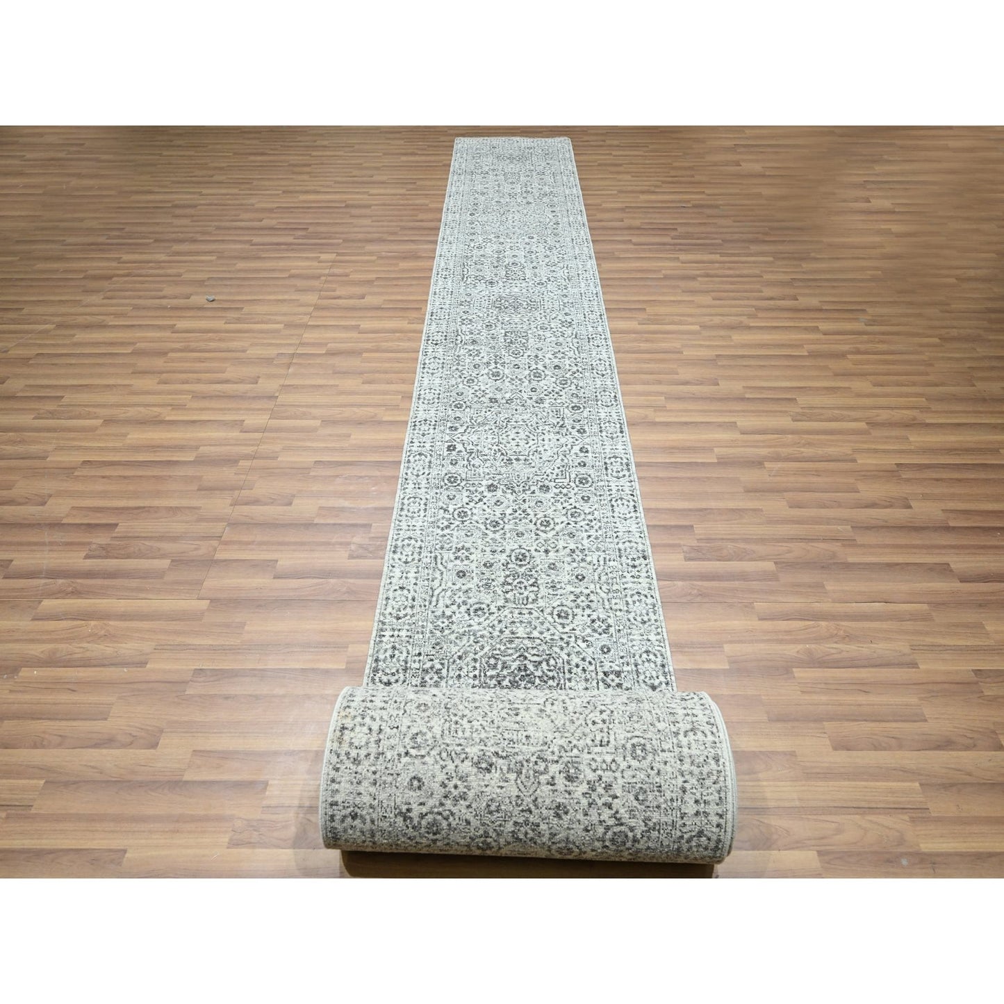 2'6"X30' Ivory Pre Historic Mamluk Design Hand Knotted Wool Runner Rug