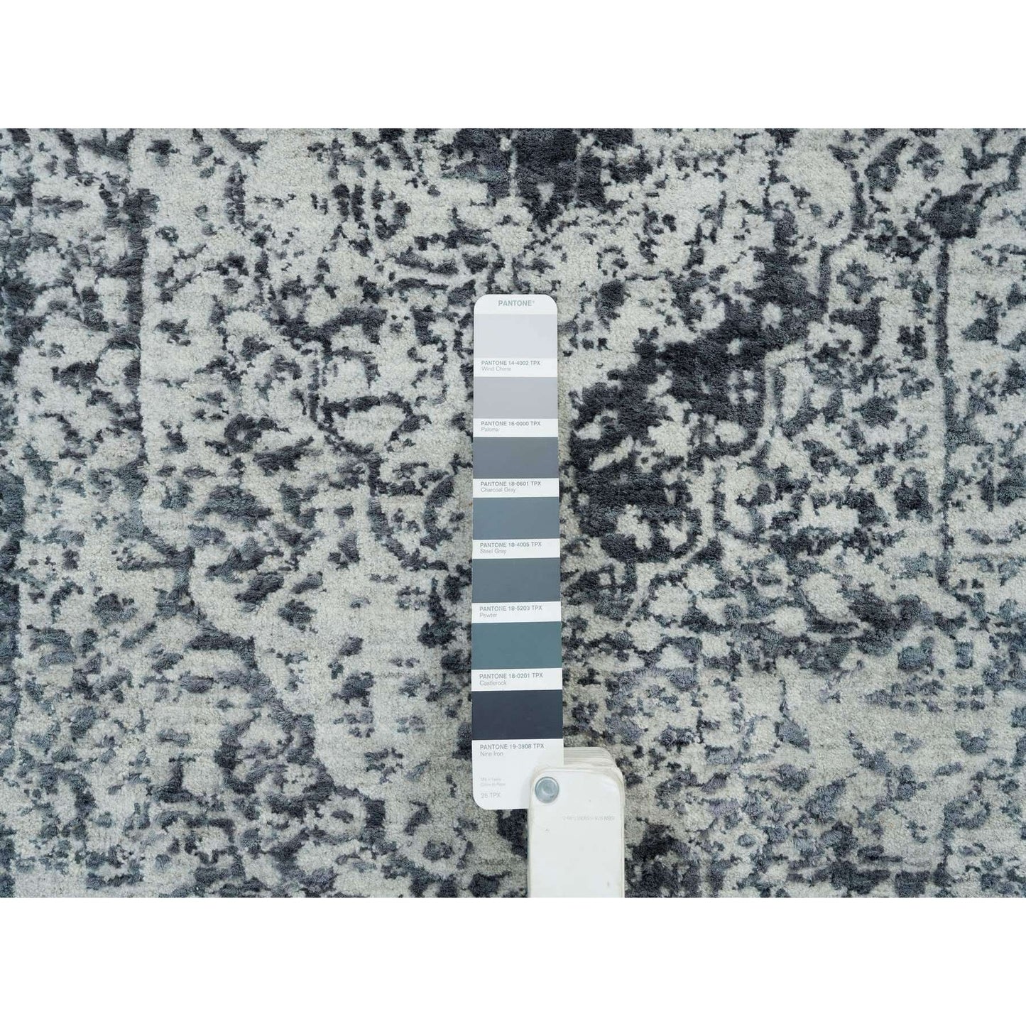 2'8"X20' Gray Wool/Silk Hand Knotted Zoroastrian Design Xl Runner Rug