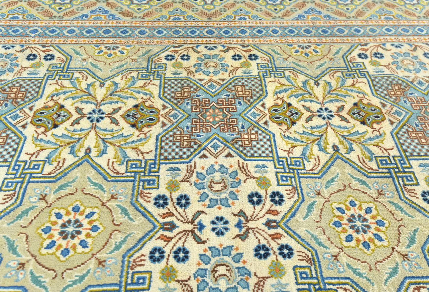 Semi Antique Wool Oriental Rug 9X12 Ft Floral