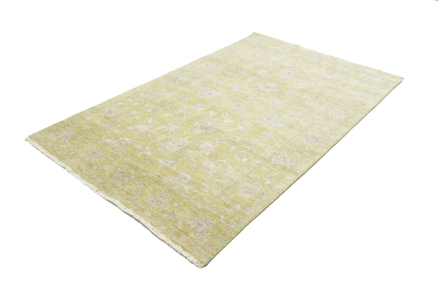 5X8 Ft Transitional Oriental Rug Floral Design
