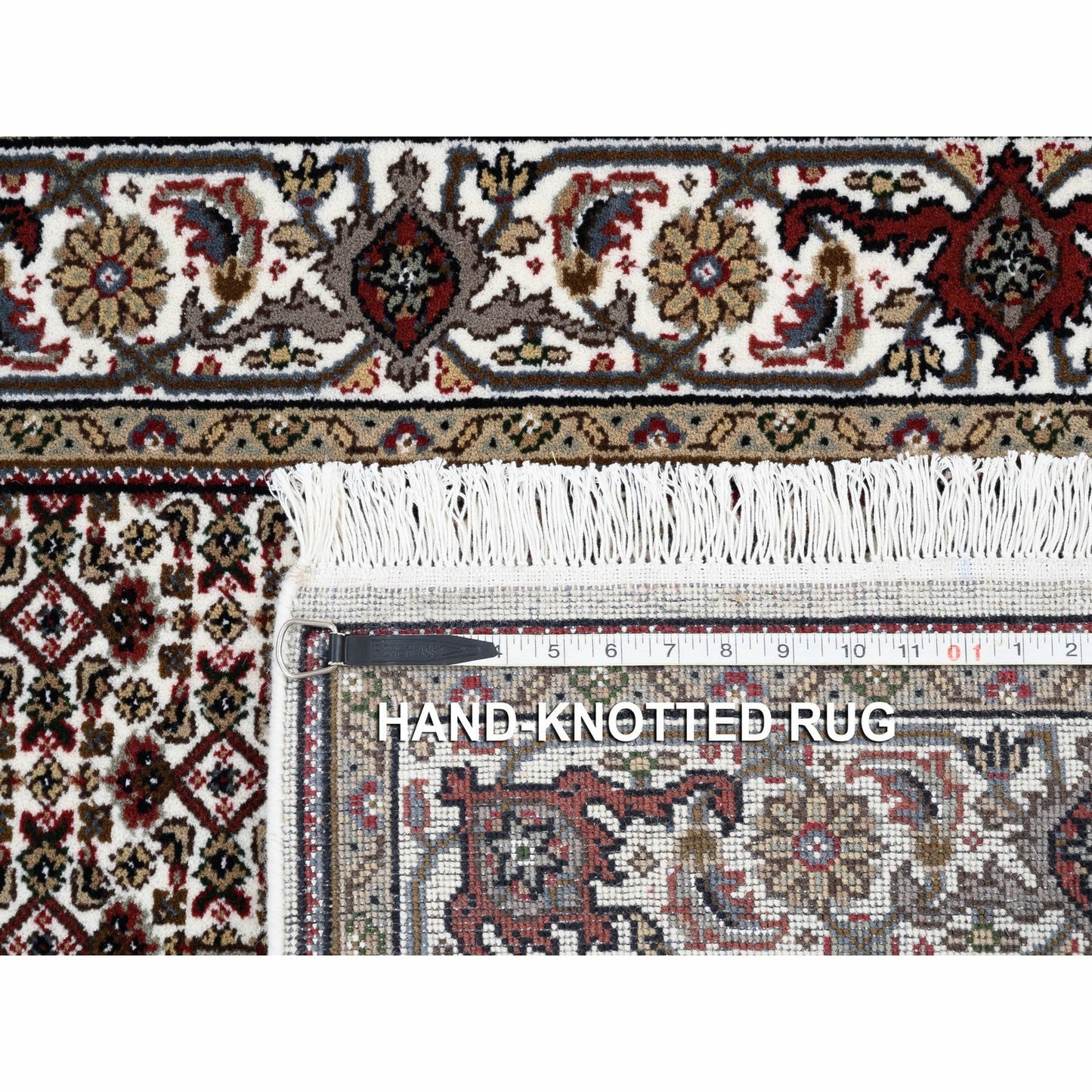 4'X6' Tebraz Mahi Fish Medallion Design Wool And Silk Handknotted Rug