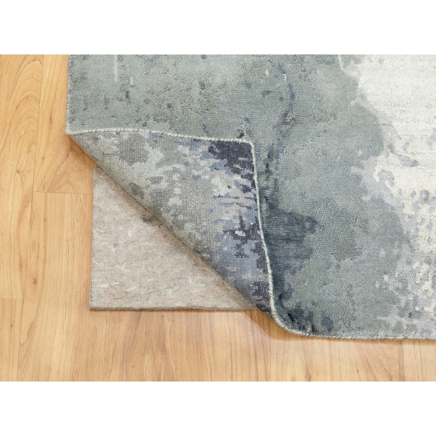 4'3"X10' Gray With Charcoal Black Hand Knotted Abstract Wool-Silk Rug