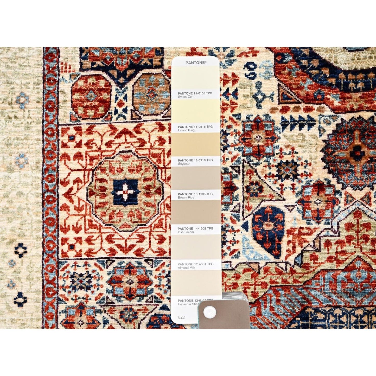 4'10"X7' White Hand Knotted 100% Wool Mamluk Design Oriental Rug