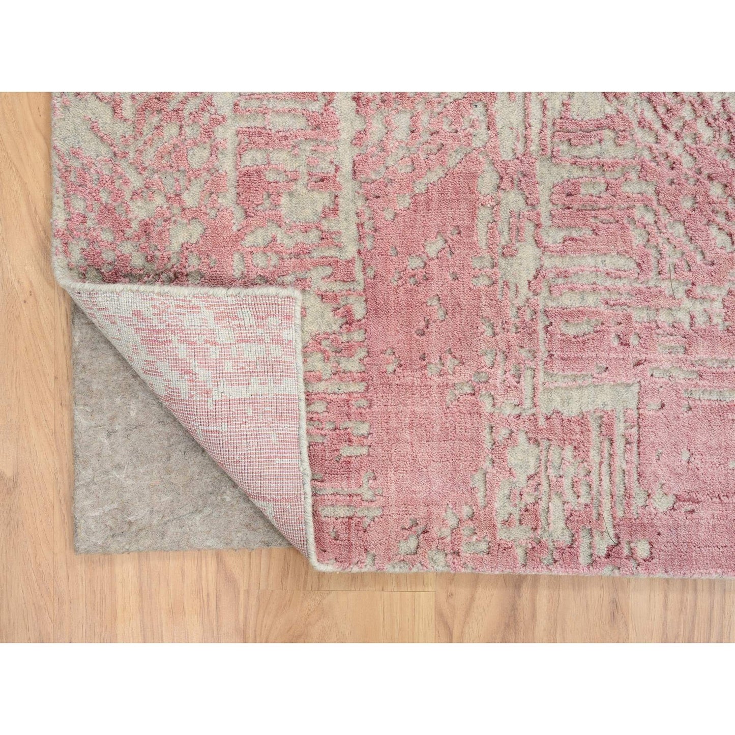 9'X11'10" Pink Jacquard Hand Loomed All Over Design Wool And Silk Rug