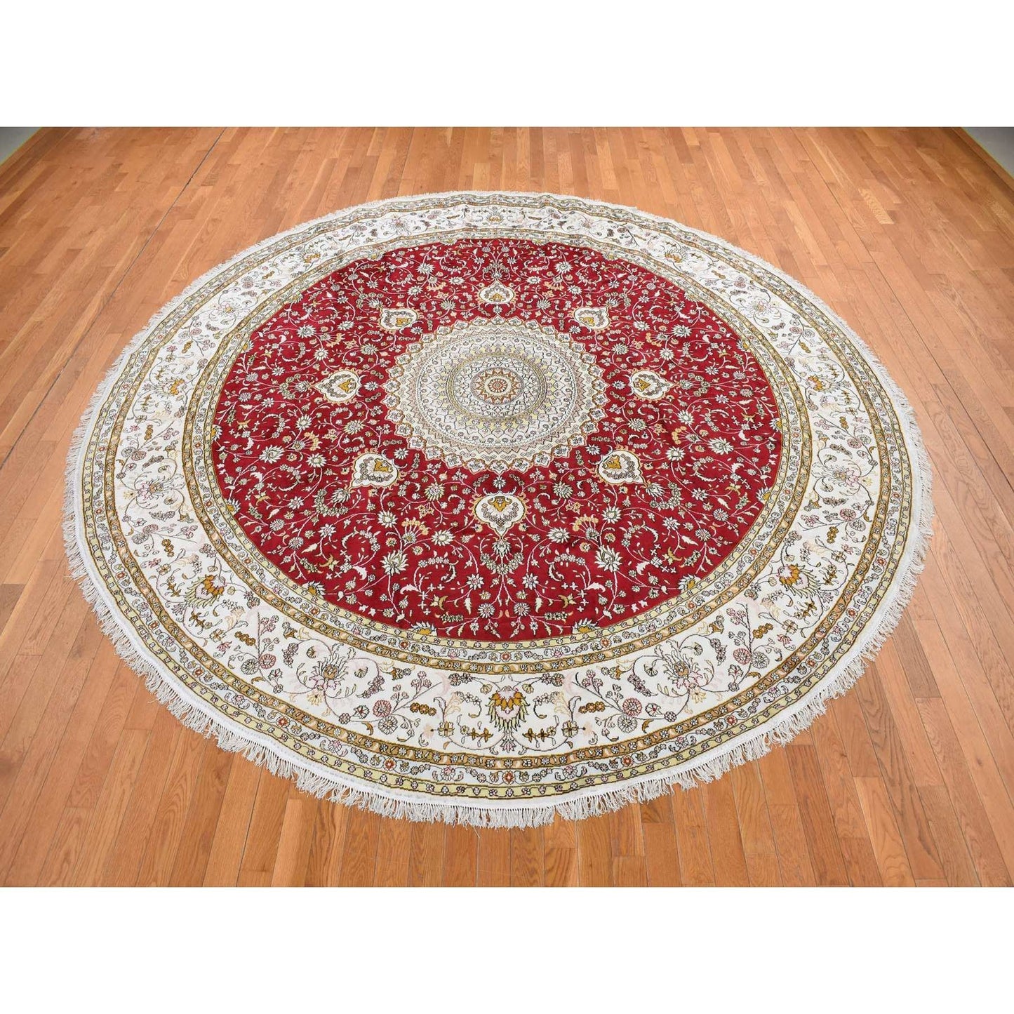 10'9"X10'9" Fire Brick Red Hand Knotted Silken 300 Kpsi Round Rug
