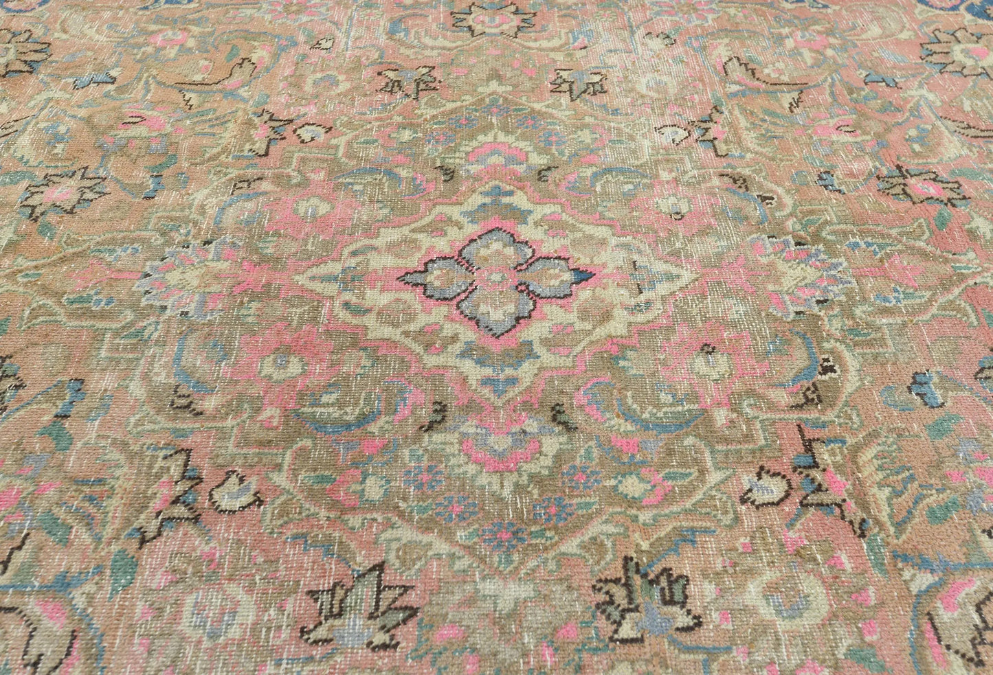 Handmade Semi Antique Muted Color 6X9 Ft