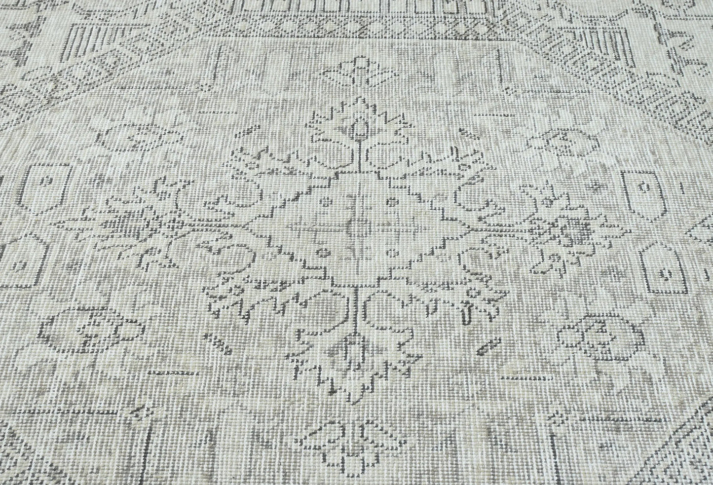 Handmade Distressed Vintage Oriental Rug 6X9 ft
