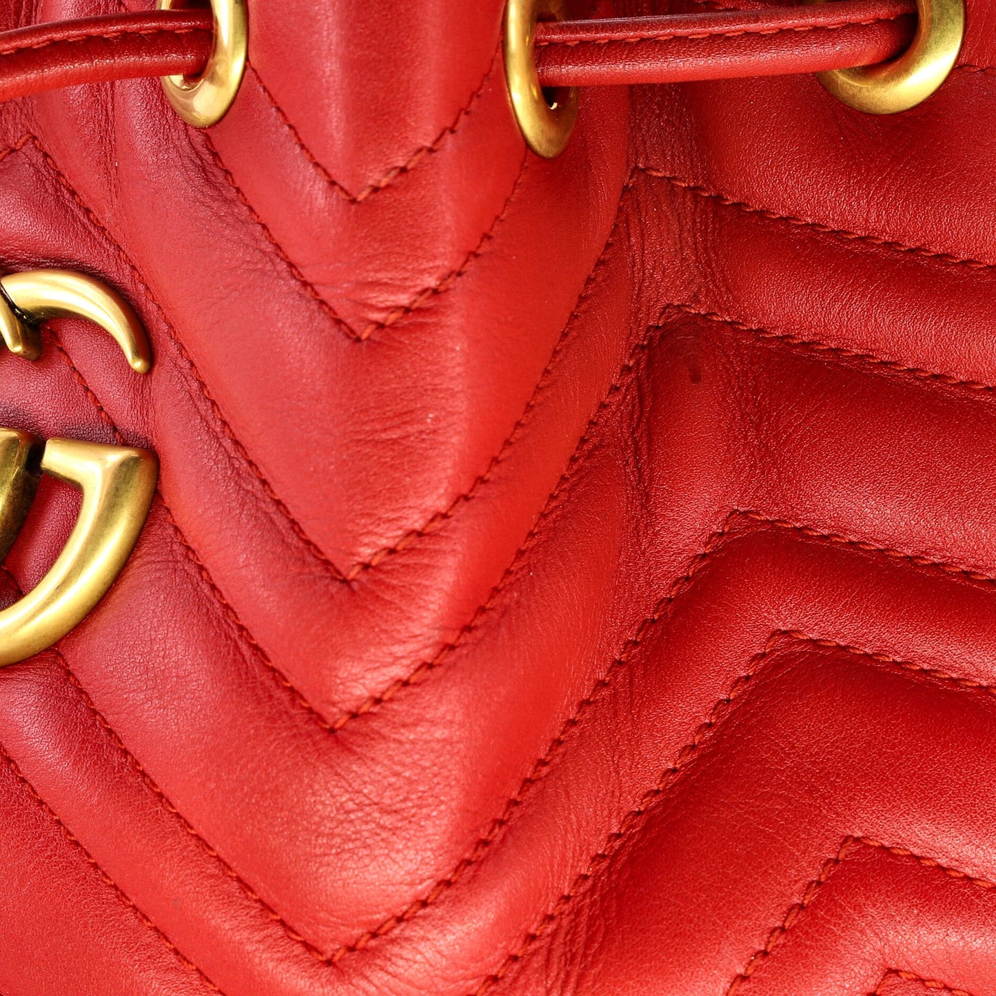 Gucci Gg Marmont Bucket Bag Matelasse Leather Small