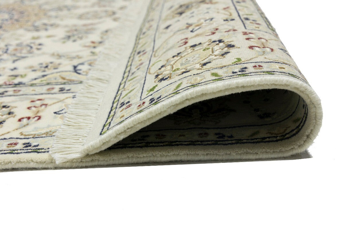 Hand-Knotted Floral Indo-Nain Rug Traditional