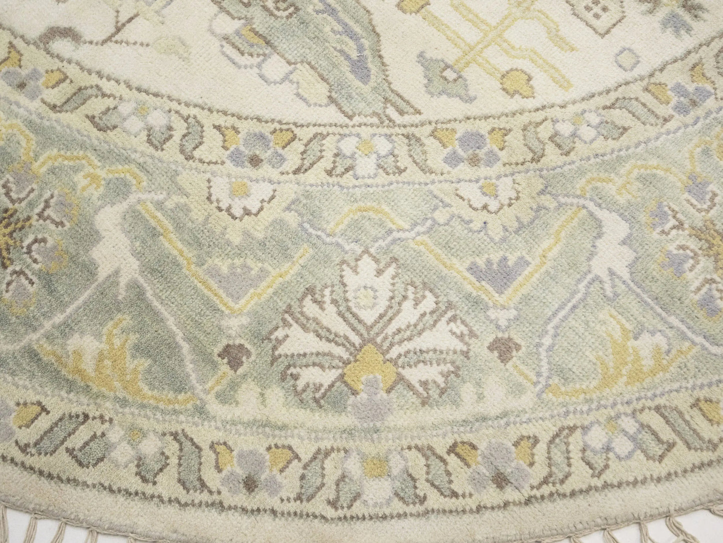 Hand-Knotted Cream Oushak Floral Round Rug