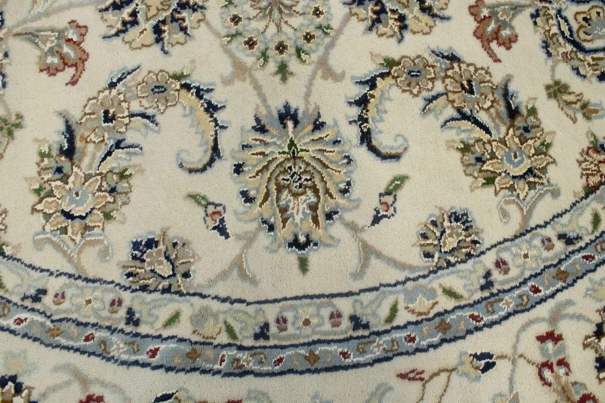 Hand-Knotted Indo-Nain Round Oriental Rug Cream