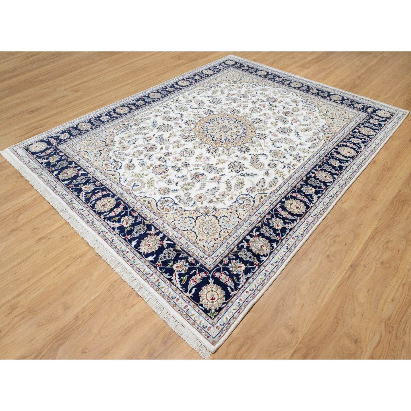 7'10"X10'1" Stone White Nain Design 250 Kpsi Soft Wool Hand Knotted Rug