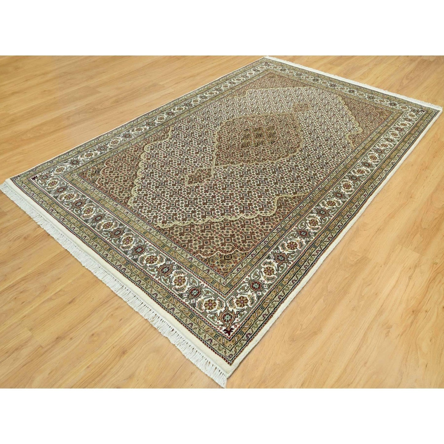 5'10"X9'2" Silky White Wool Tebraz Mahi Design Hand Knotted Oriental Rug
