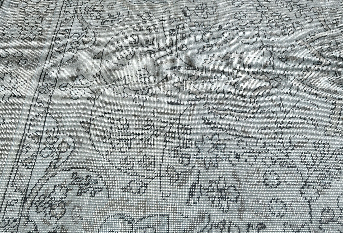 6'7X9 ft Antique Overdyed Distressed Vintage