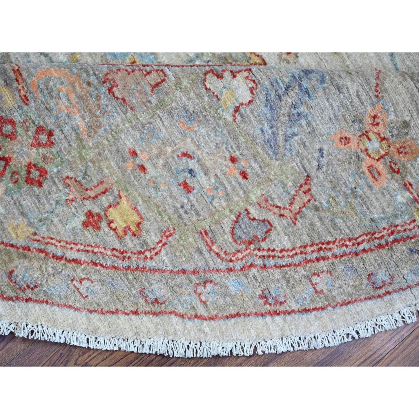 8'X8' Ivory Ziegler Mahal Hand Knotted Pure Wool Round Oriental Rug