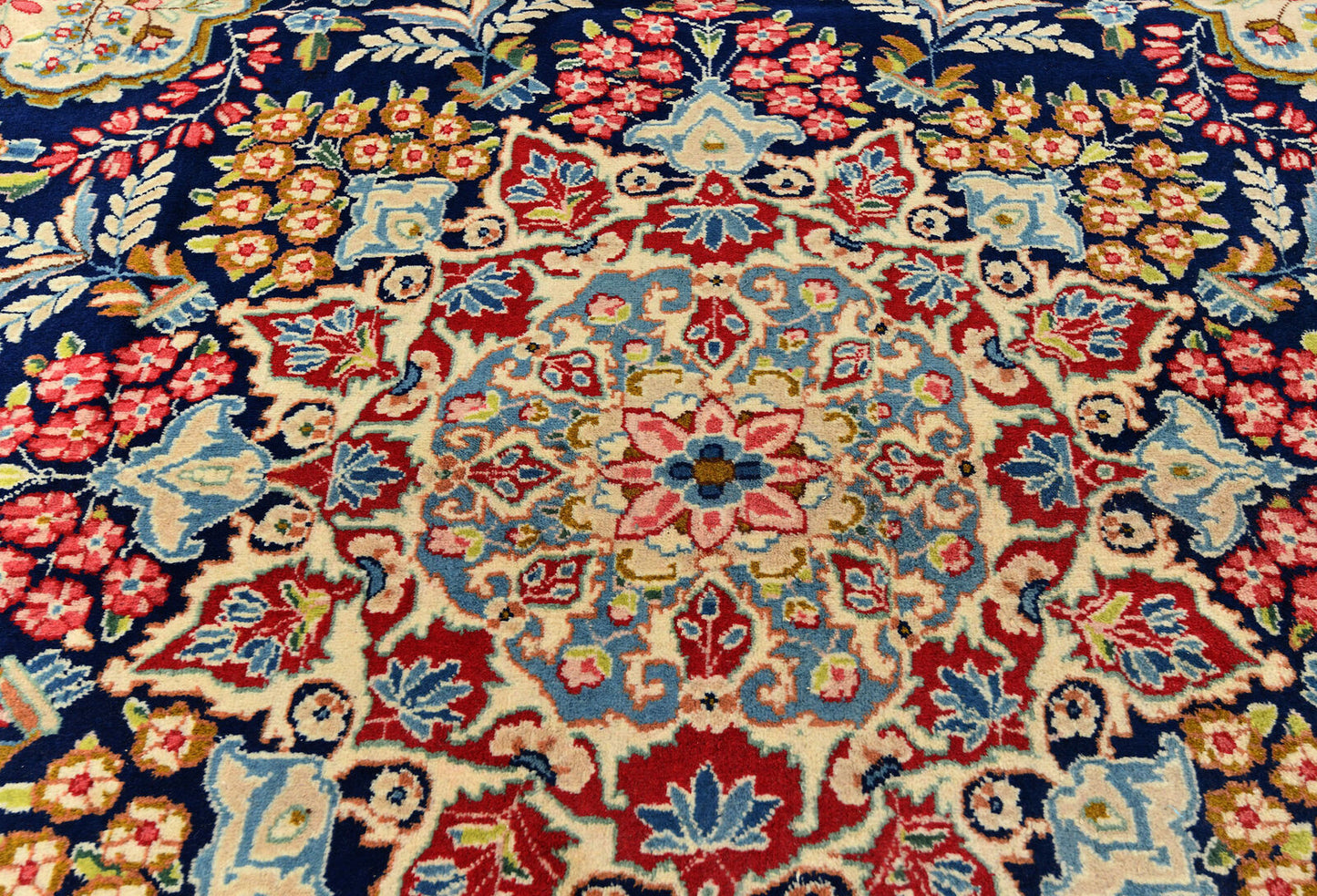 Hand-Knotted Vintage Classic Floral Oriental Rug