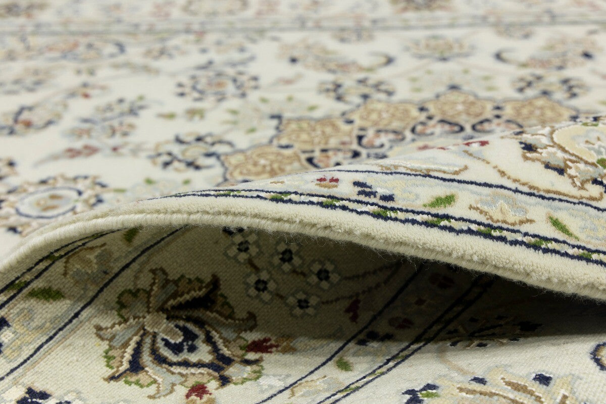 Hand-Knotted Floral Indo-Nain Rug Traditional