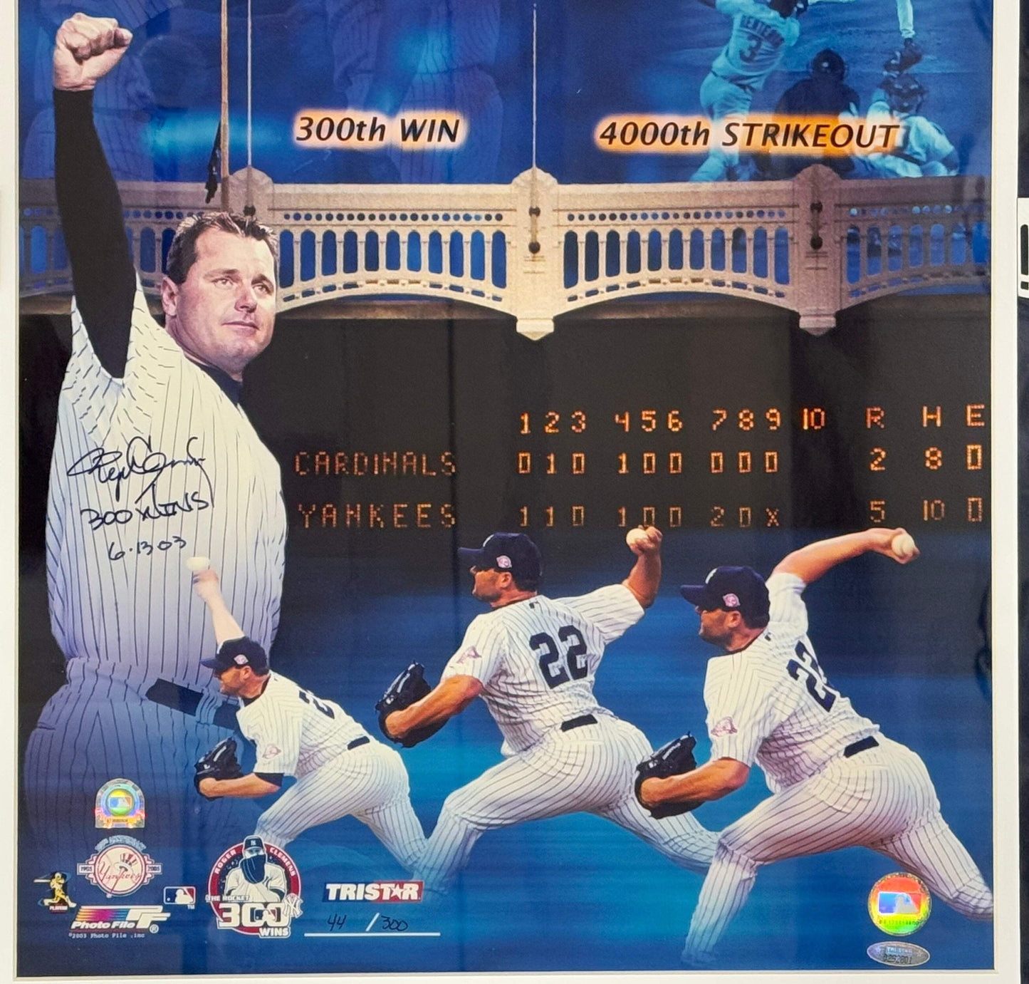 Roger Clemens Autographed Yankees 16X20 Framed Baseball Photo (Tristar)