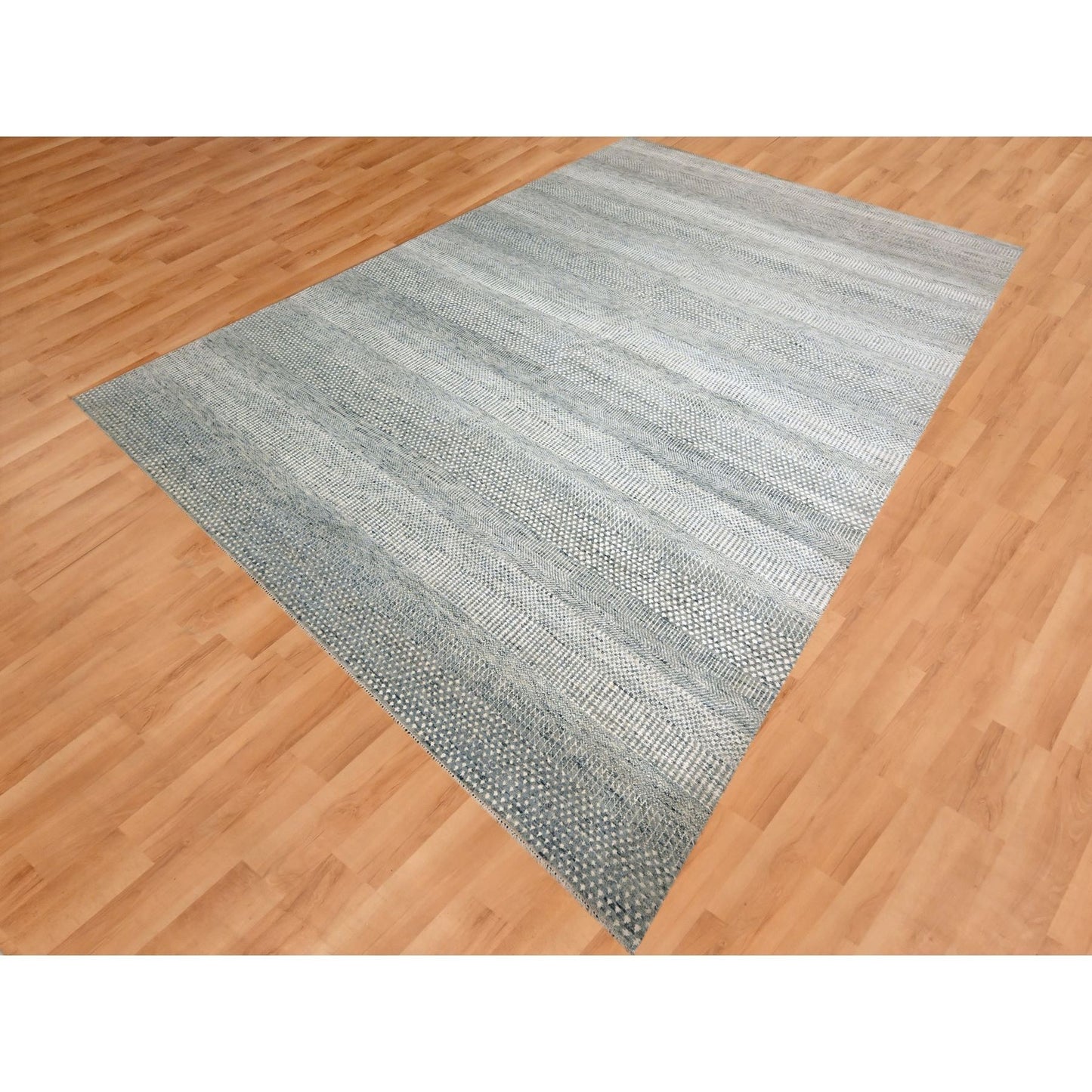 8'9"X12'3" Gray Grass Design Hand Knotted Wool And Silk Tone On Tone Rug