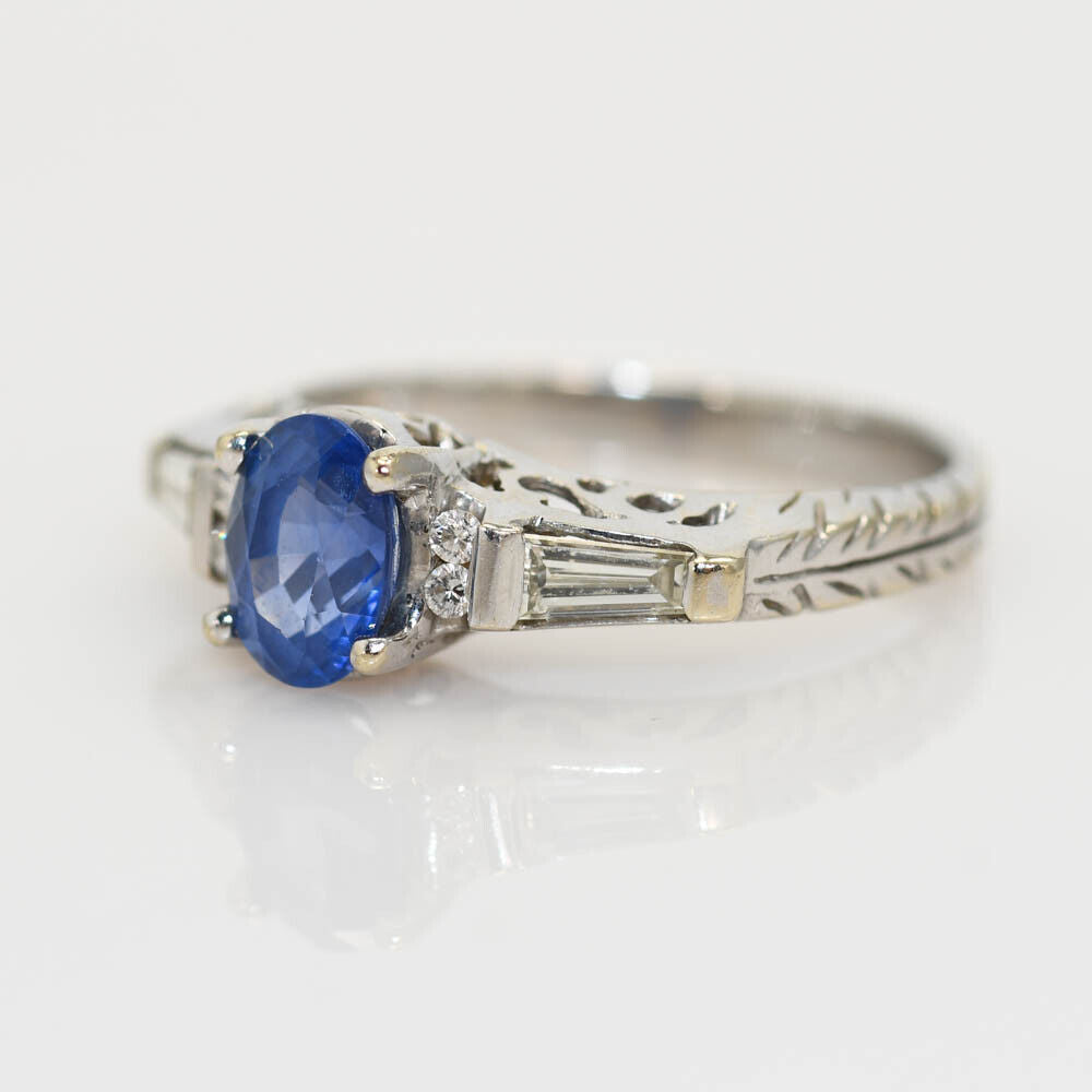 18K White Gold Diamond & Sapphire Ring, 1.12Ct