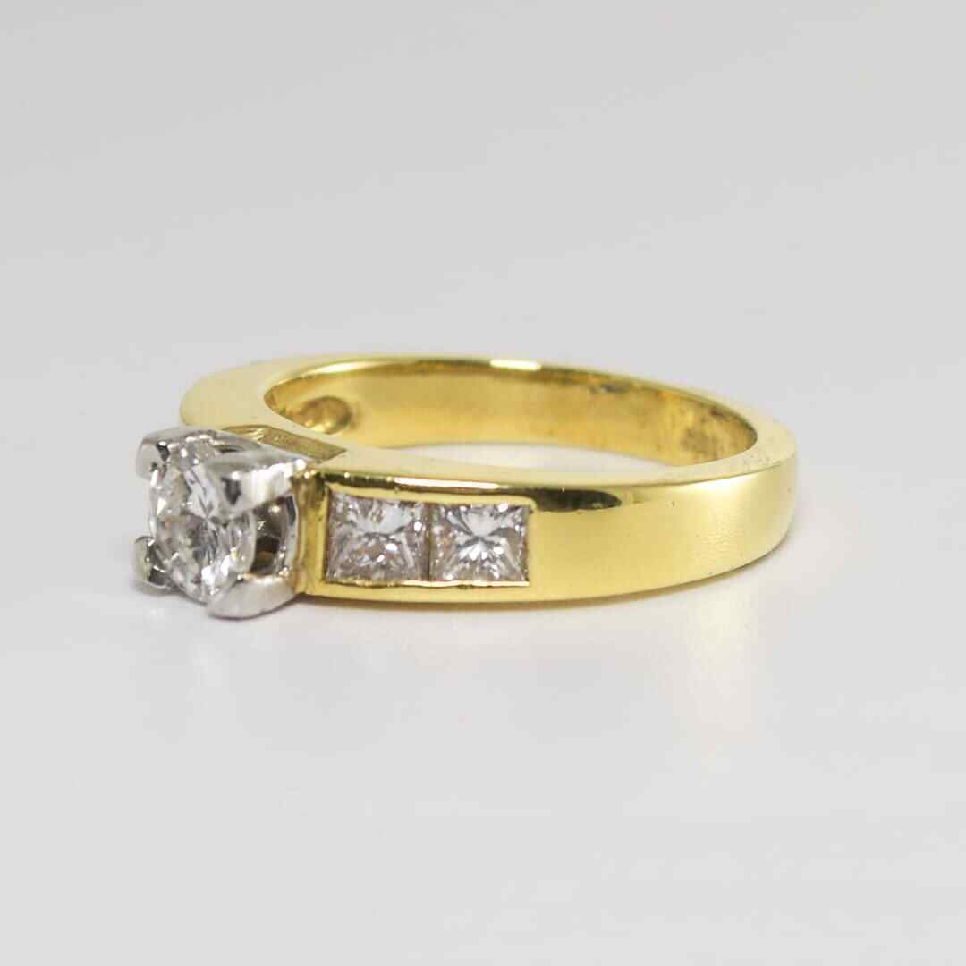 18K Yellow Gold Diamond Engagement Ring 1.30Ct