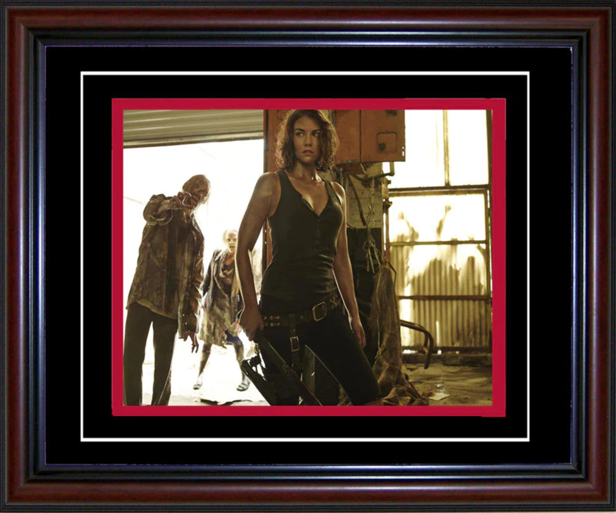 Lauren Cohan Unsigned Framed Maggie Greene Walking Dead 8X10 Photo