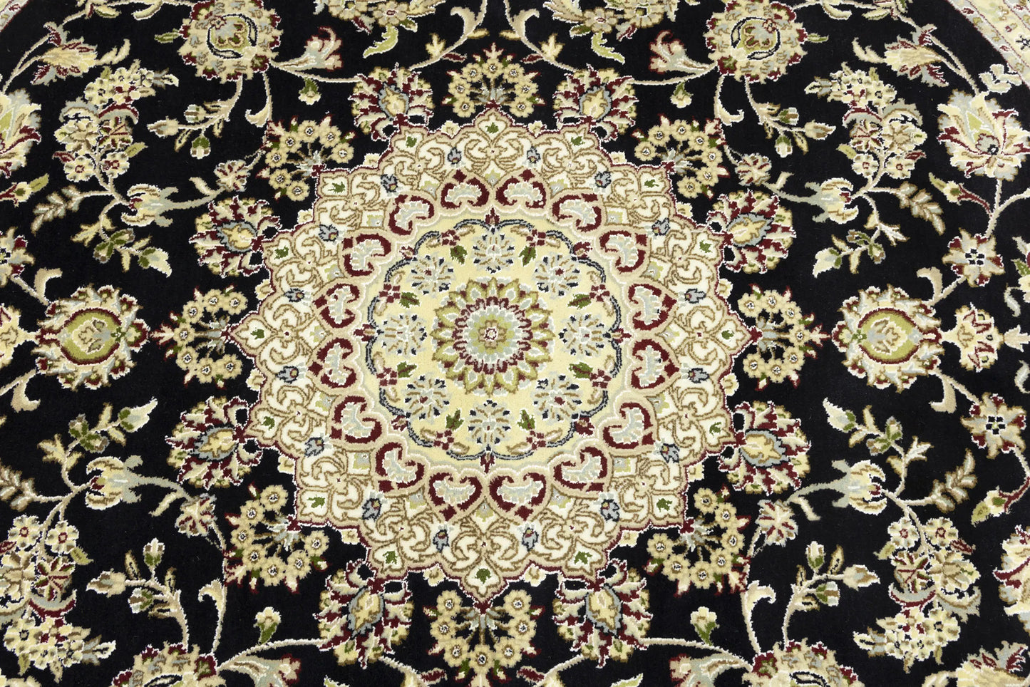Black Floral Classic Handmade 6X6 Indo-Nain