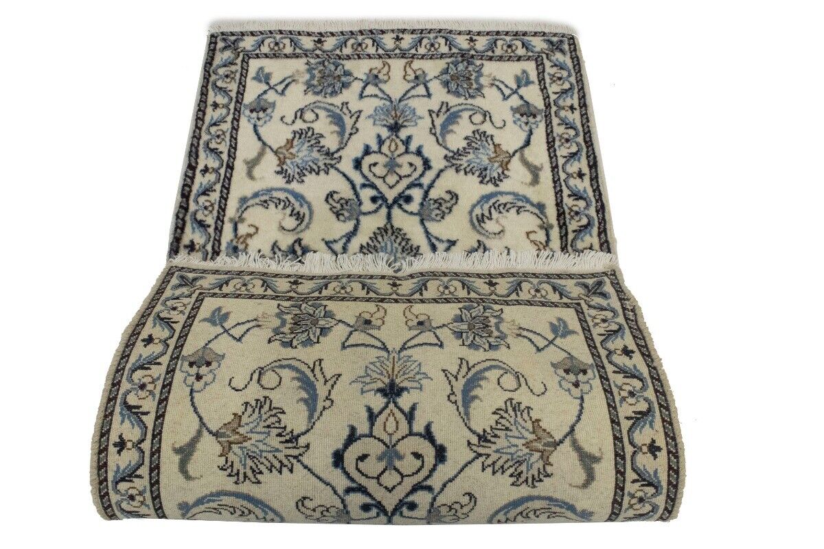 Small Cream Nain Oriental Rug Handmade Plush