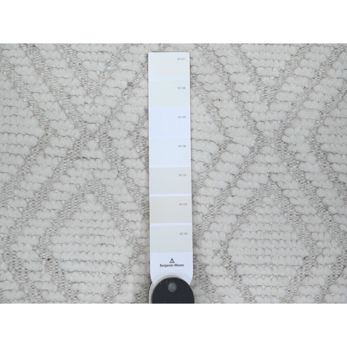 9'1"X12'1" Ivory Hand Knotted Wool Moroccan Diamond Repetitive Design Rug