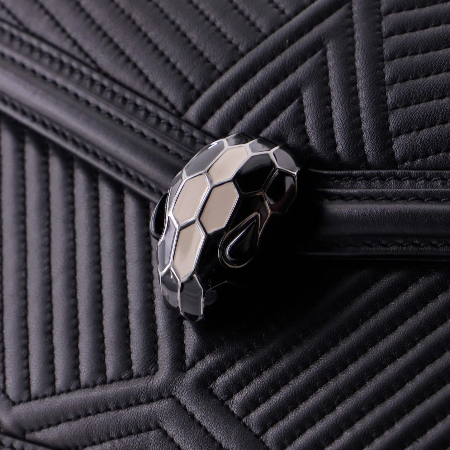 Bvlgari Serpenti Diamond Blast Shoulder Bag Quilted Leather Small