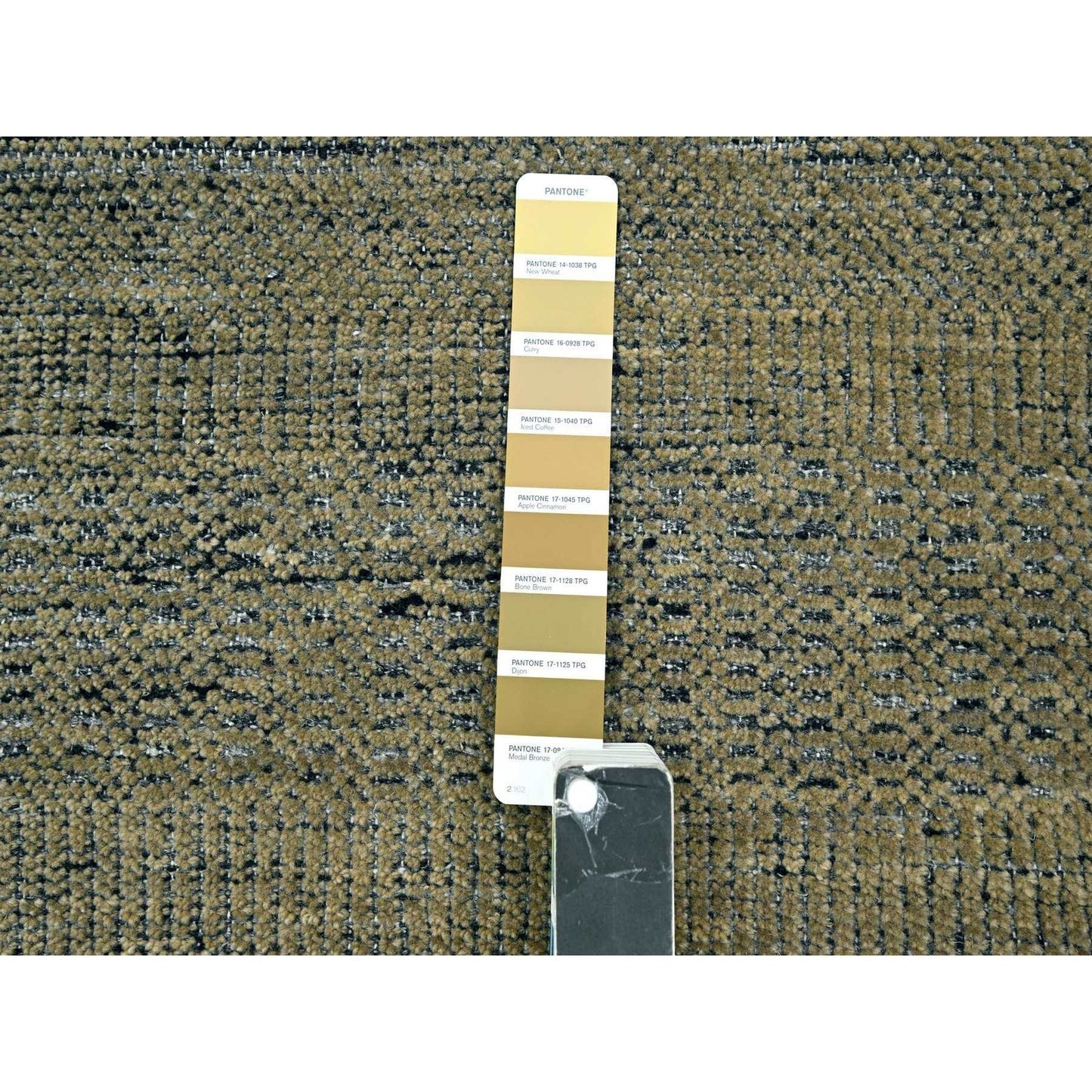 2'6"X8' Black & Brown Oxidized Grass Design Wool Hand Knotted Runner Rug